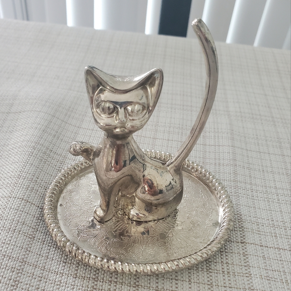 Vintage silver plated cat ring holder